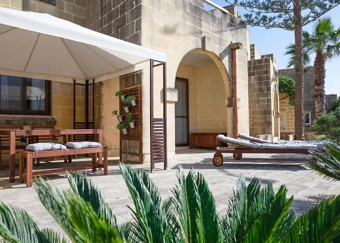 Luzzu - Family Friendly Maisonette